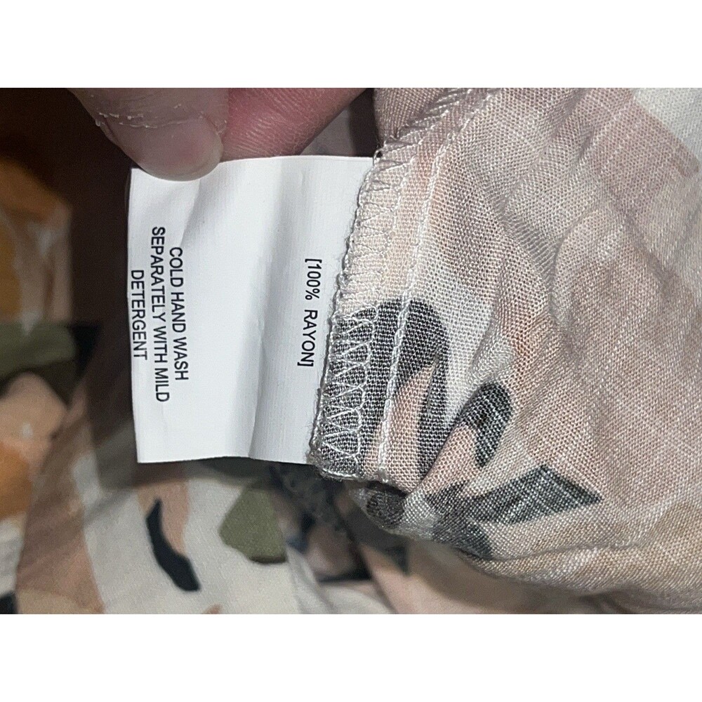 NEW Petal & Pup Lessie Pants in Blush Size 12 High Waist Wide Leg Rayon Floral - Picture 9 of 11